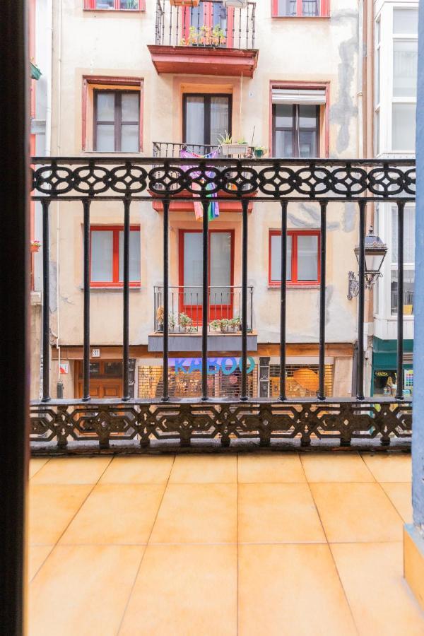 Beautiful Old Town By Next Stop Bilbao Buitenkant foto